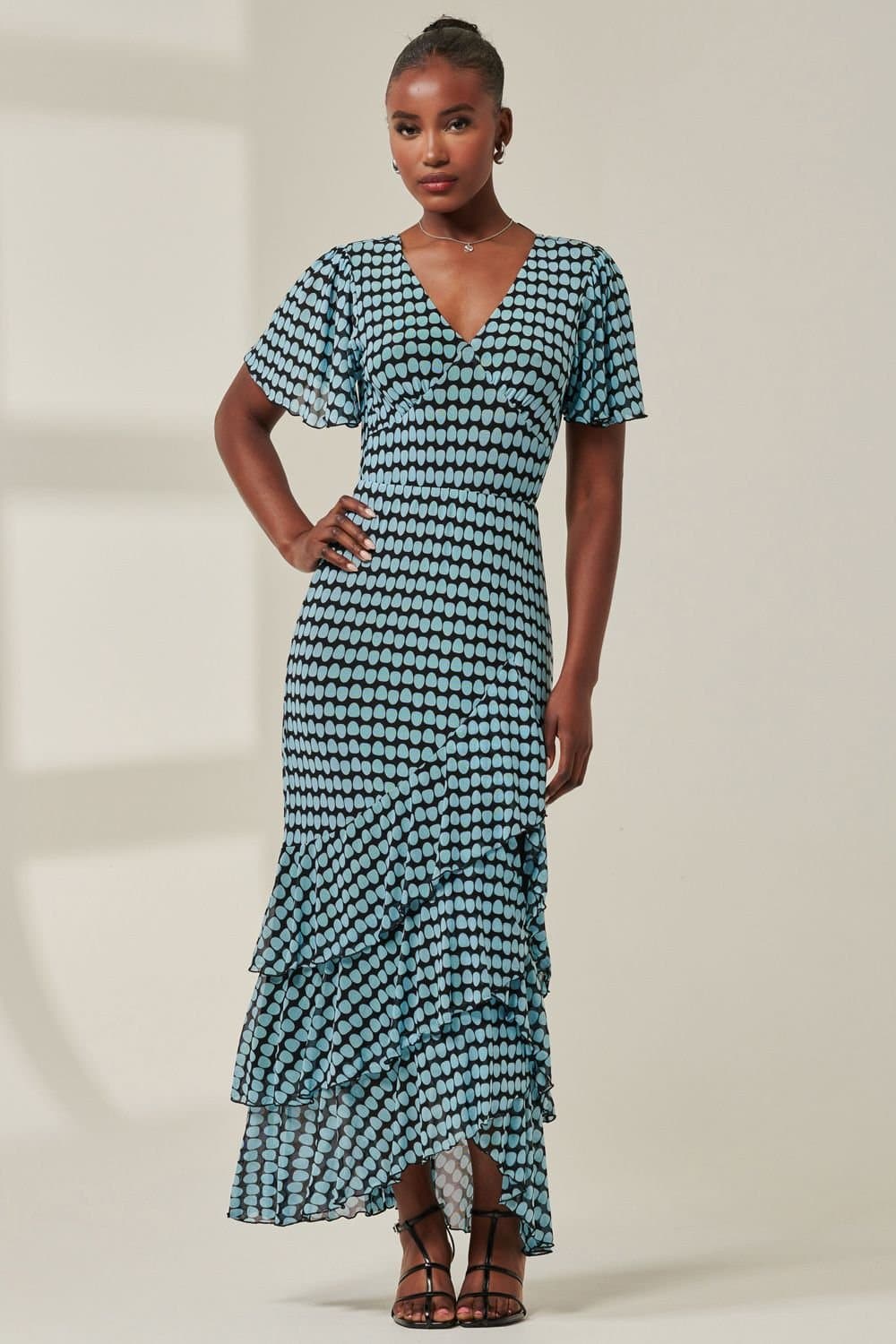 Jolie Moi Jolie Moi Women's Geo Print Tiered Maxi Dress in Blue