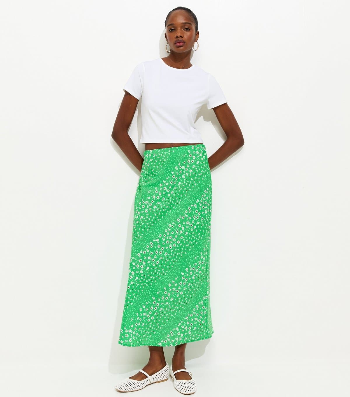 New Look Women's Green Floral Print Crepe Bias Cut Midi Skirt New Look