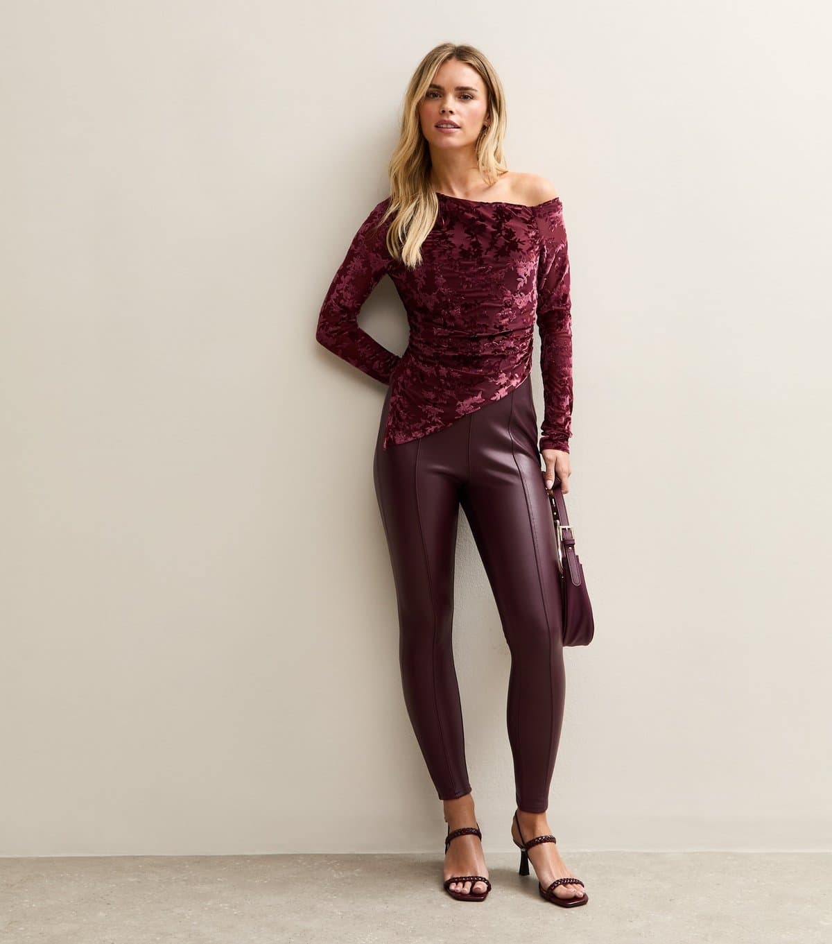 New Look Women's Petite Burgundy Faux Leather Leggings New Look