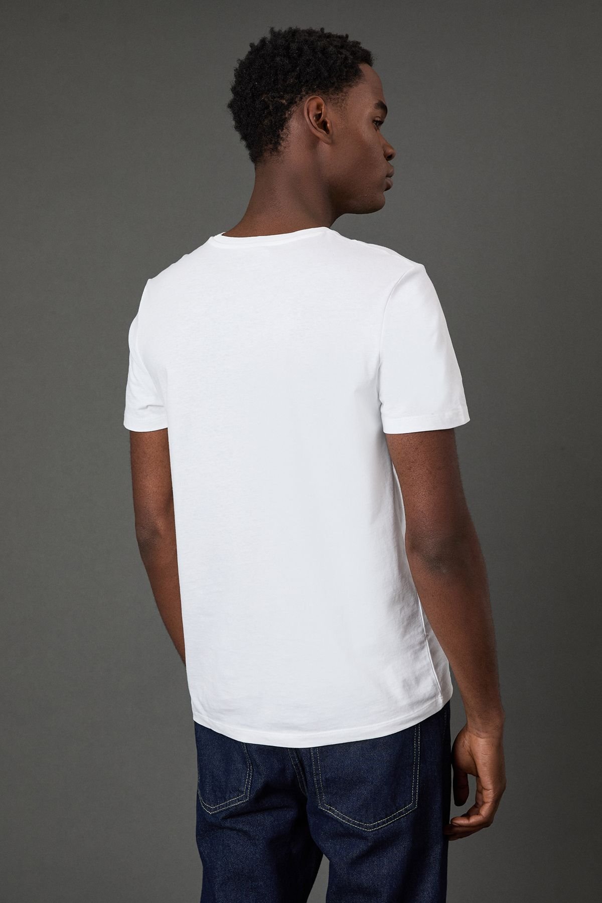 Burton Burton Men's White Plain Crew Neck T-Shirt - 3