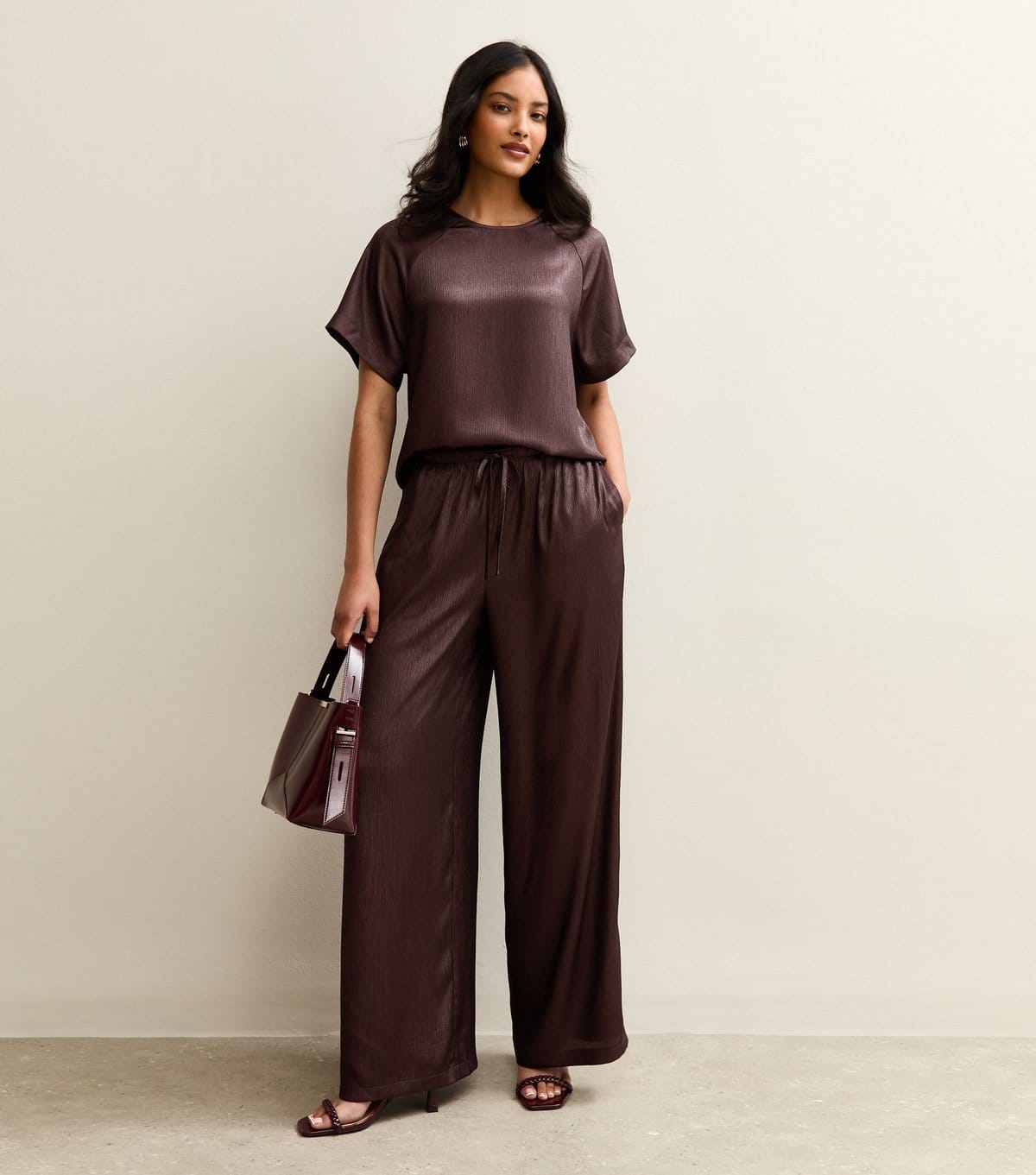 New Look Women's Burgundy Shimmer Textured Wide Leg Trousers New Look - 4