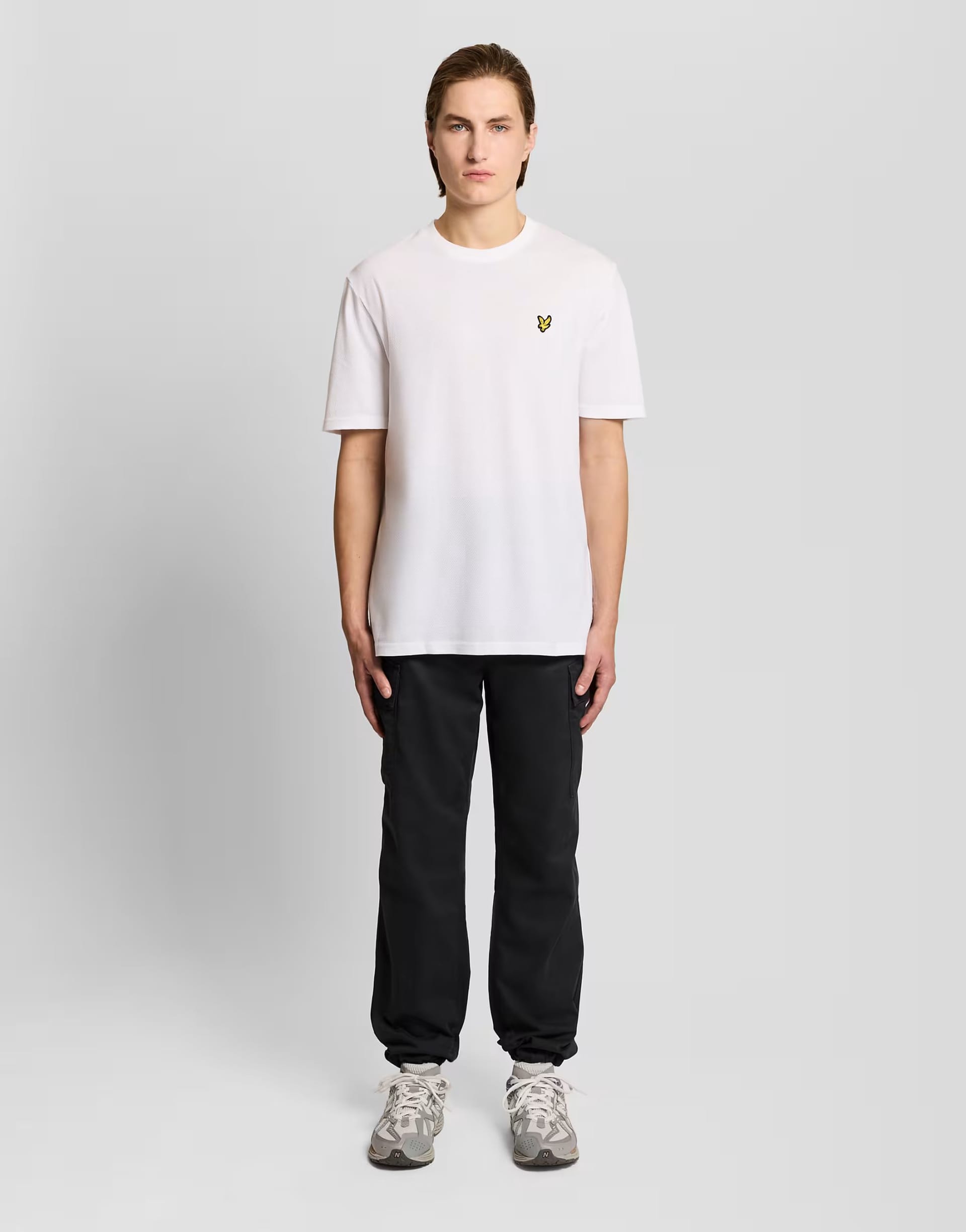 Lyle & Scott Men's Jet Black Cuffed Cargo Trousers
