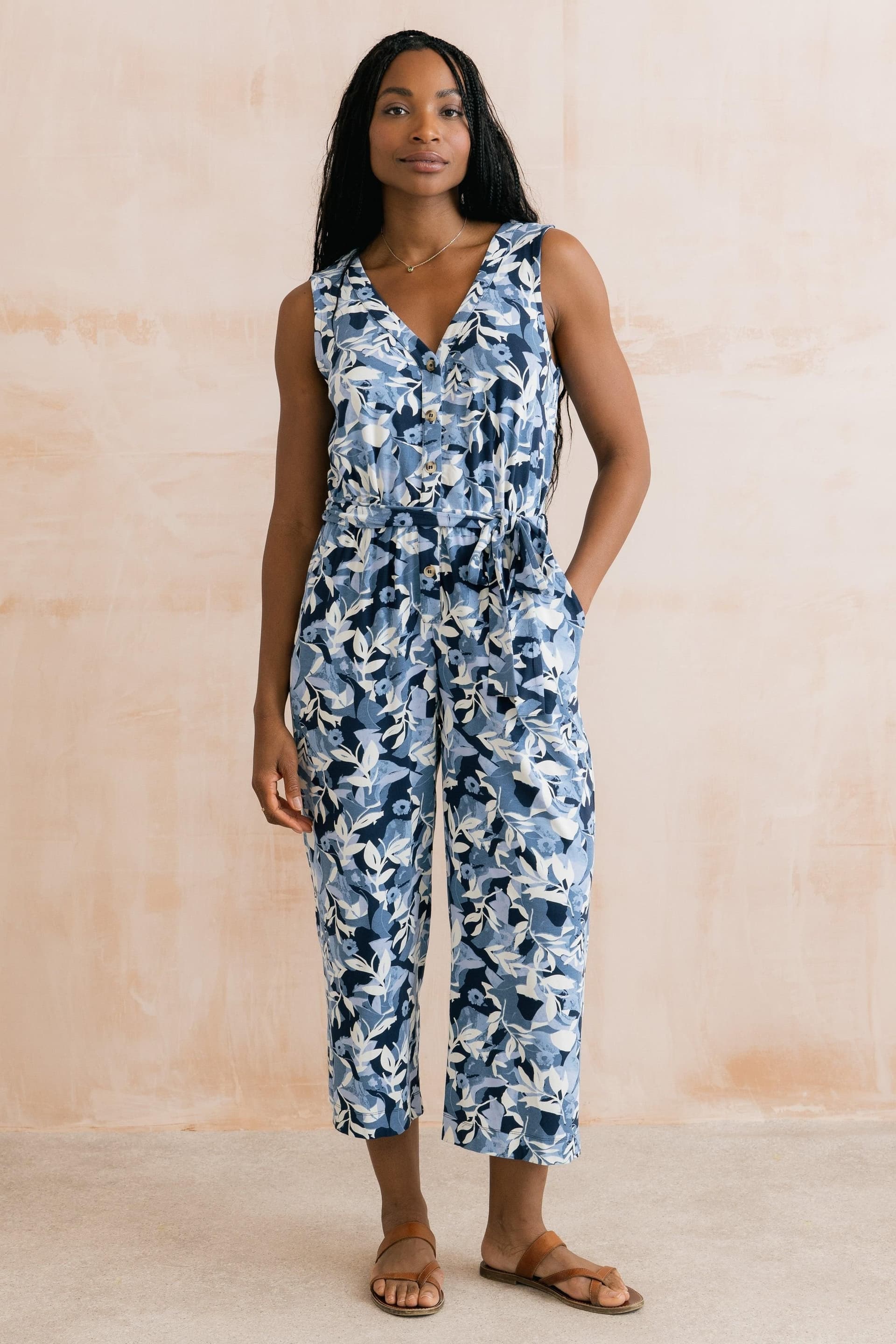 Lily & Me Lily & Me Women's Allium Alder Print Viscose Cropped Jumpsuit with V-neckline in Navy