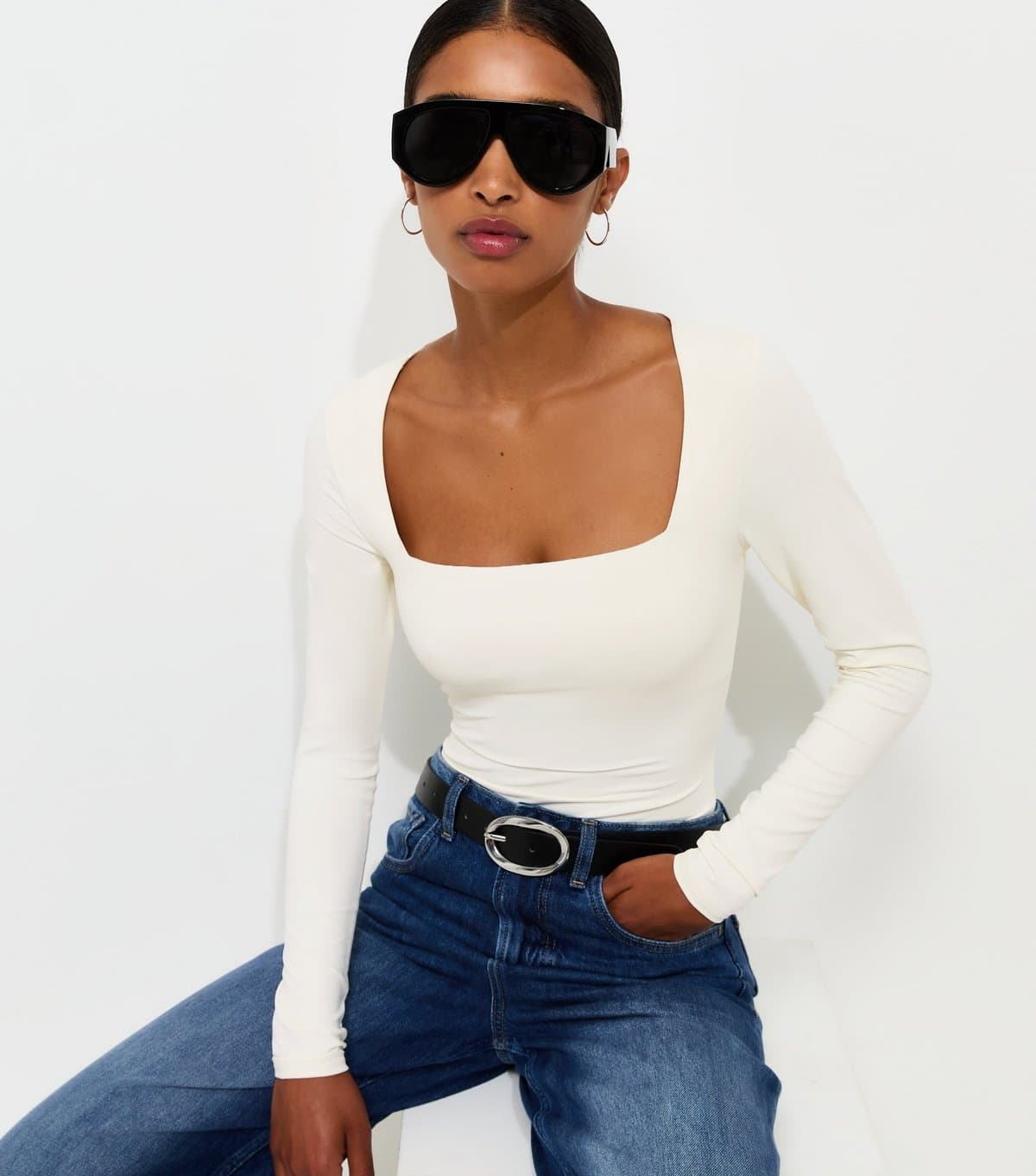New Look Women's Off White Long Sleeve Square Neck Slinky Bodysuit New Look