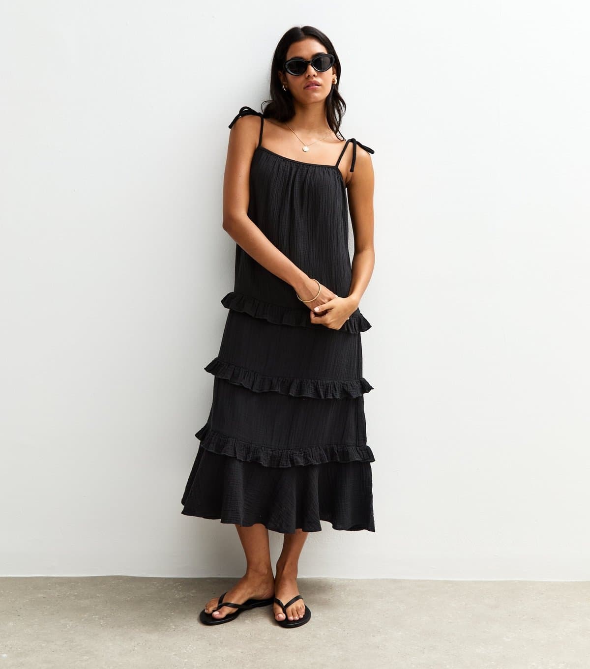 New Look Women's Black Crinkled Frilly Trim Midi Dress New Look