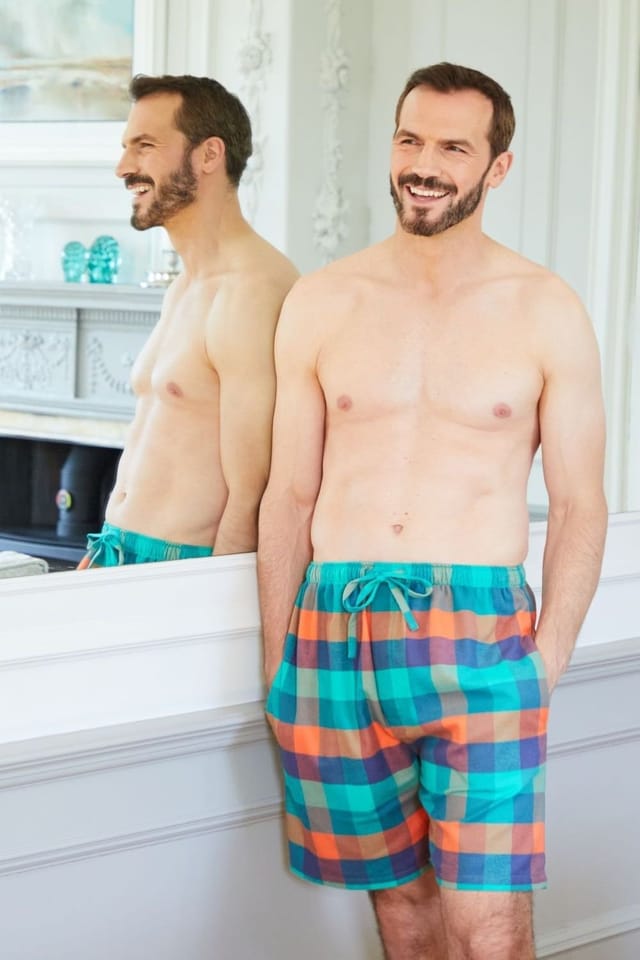 British Boxers British Boxers Men's "Acorn Squash" Check Brushed Cotton Sleep Shorts in Dark Green - 2