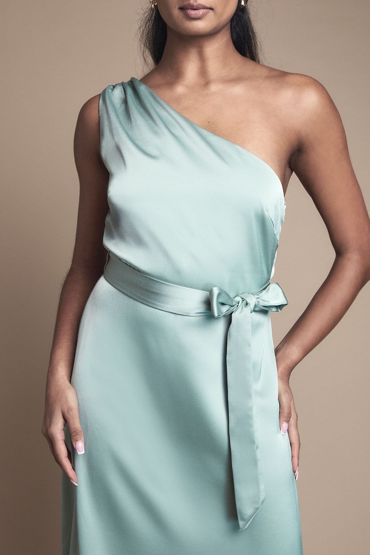 Oasis Oasis Women's One Shoulder Satin Maxi Bridesmaid Dress in Sage - 4