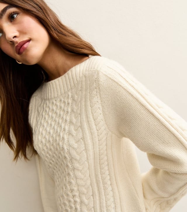 New Look Women's Cream Cable Knit Wide Sleeve Jumper New Look - 2