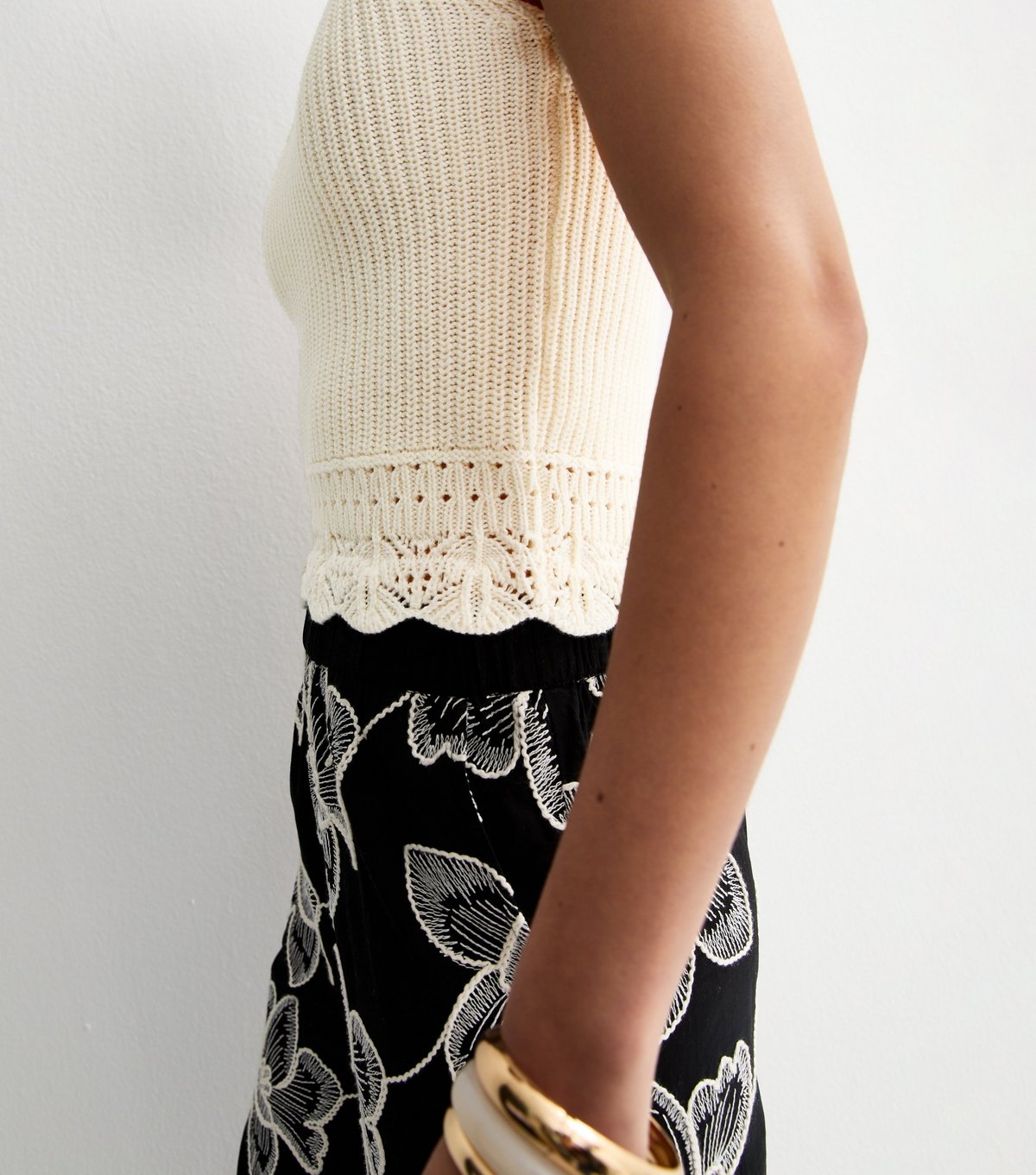 New Look Women's Cream Cotton Rich Stitchy-Hem Scoop Neck Vest New Look - 4