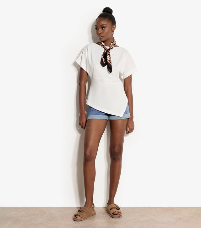 Apricot Women's White Cotton Asymmetric Gathered Side T-Shirt Apricot New Look - 2
