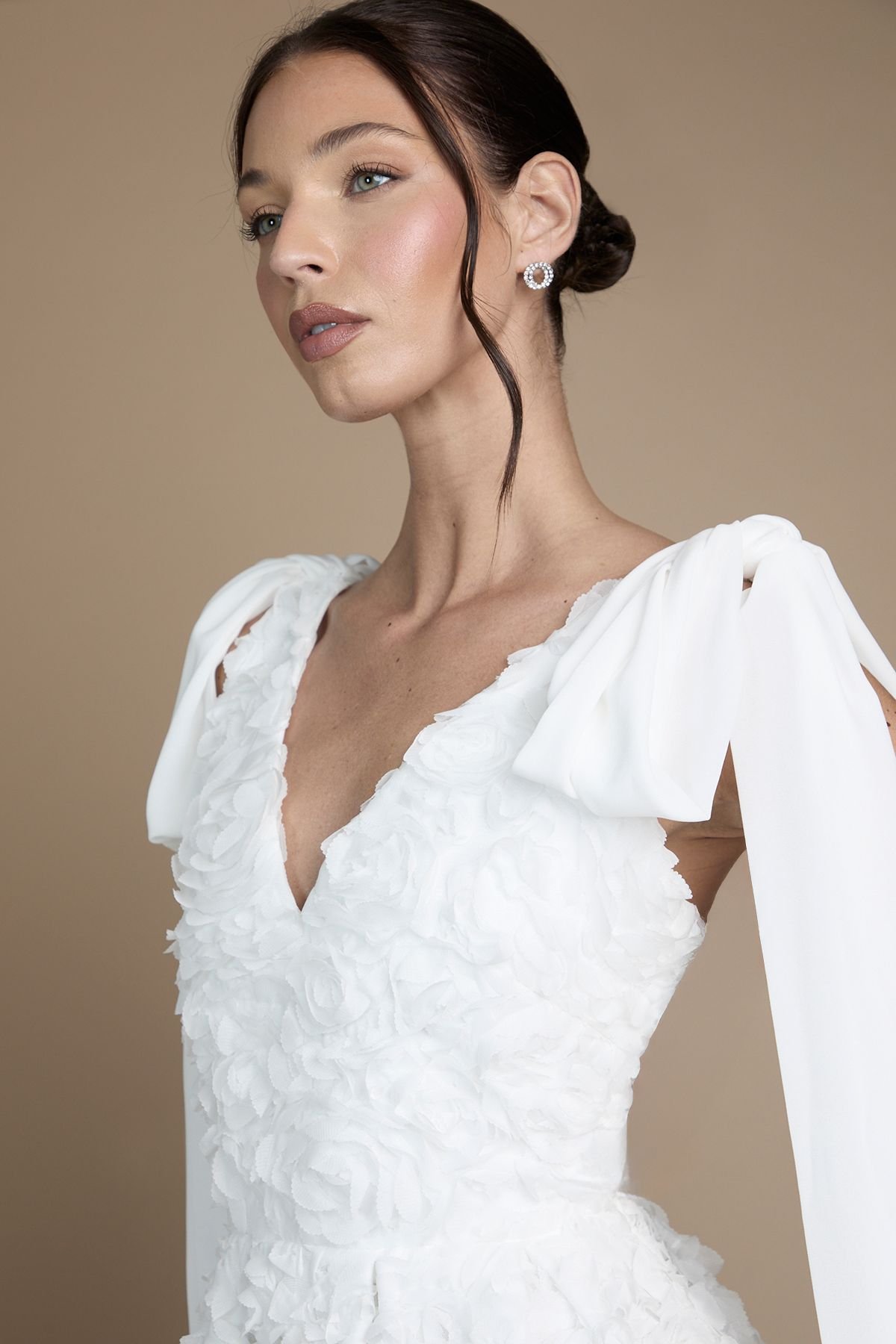 Coast Coast Women's Sleeveless Tie Shoulder Embellished Wedding Dress in Ivory - 4