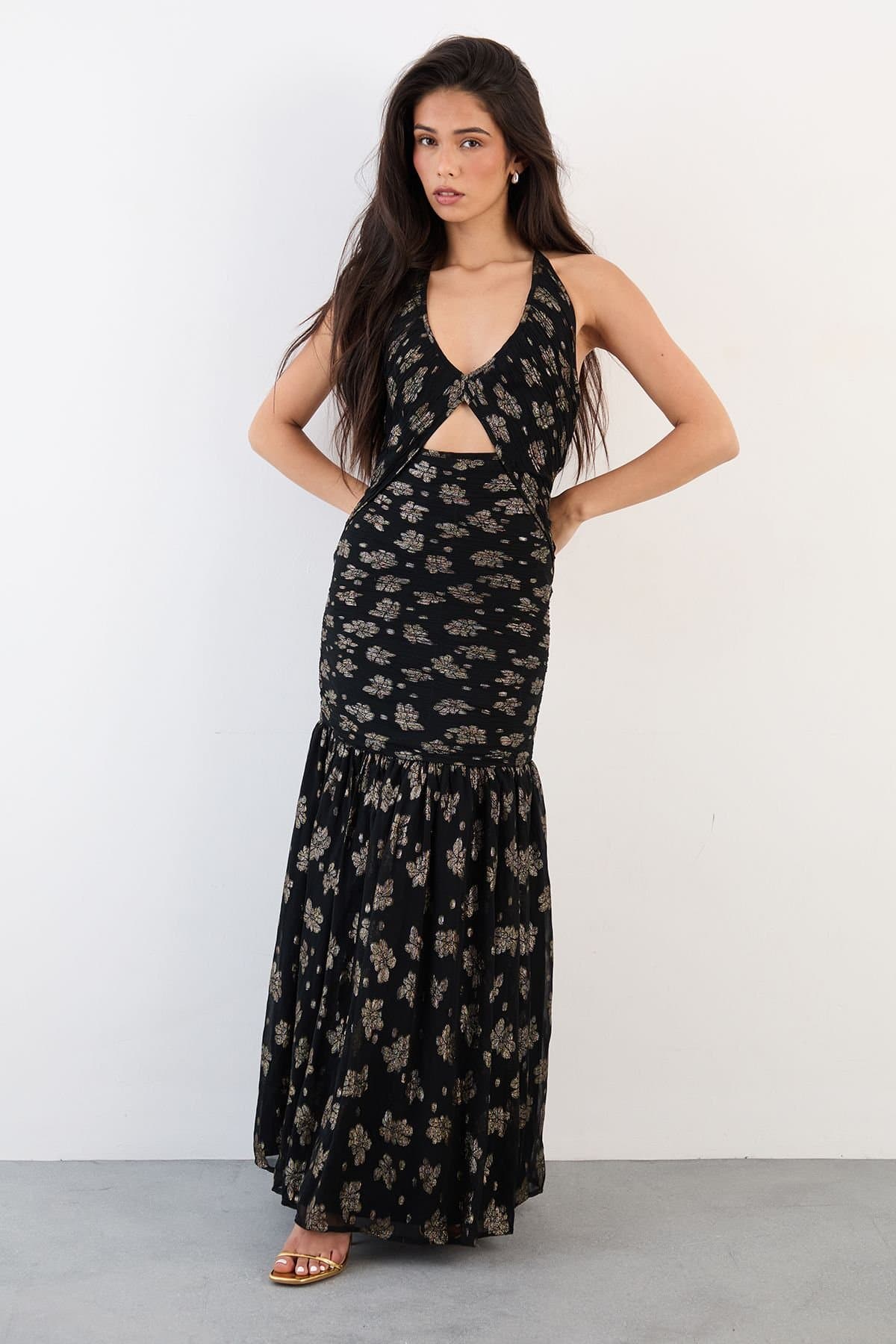 Warehouse Warehouse Women's Metallic Jacquard Halterneck Gathered Metallic Dress in Black