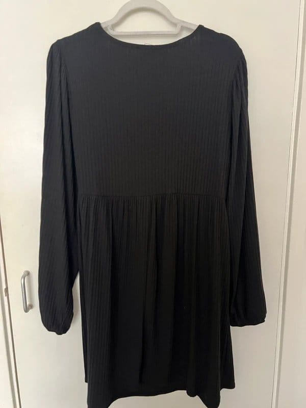 New Look Black Ribbed Jersey Long Sleeve Dress