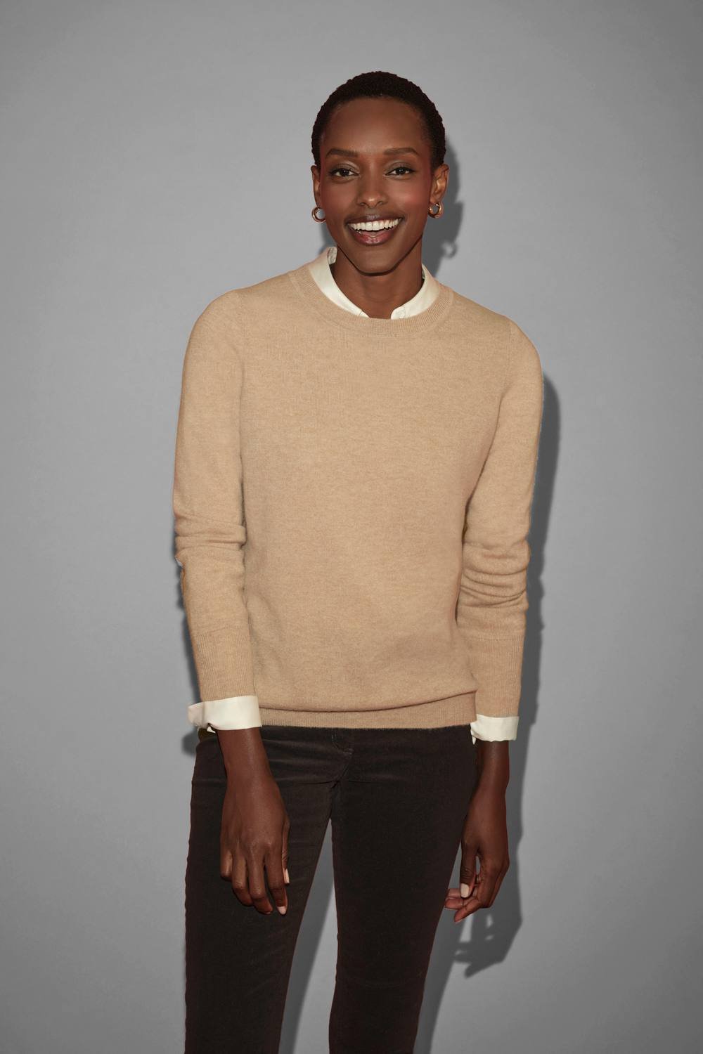 Pure Collection Pure Collection Women's Womens Cashmere Boyfriend Sweater in Camel - 4