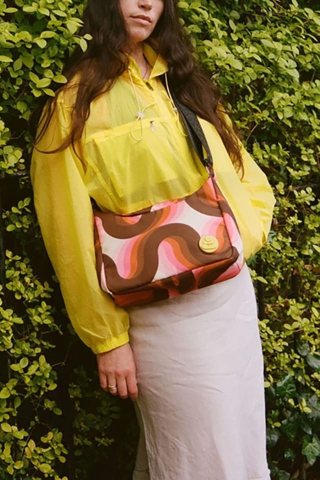 Orla Kiely Orla Kiely Women's Ratio Small Hobo Bag - Rolling Waves Rose in Pink - 2