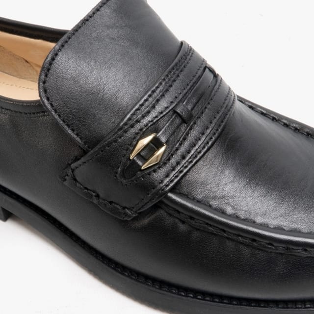Tycoons Tycoons Men's Wide Fitting Saddle Trim Moccasin Type Casual Shoes in Black - 2