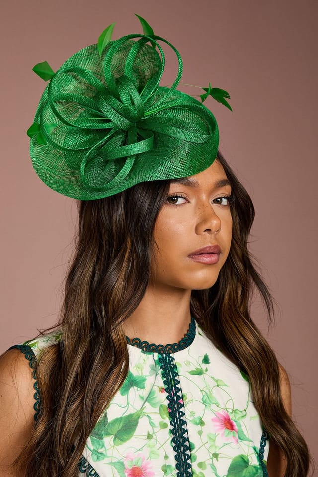 Coast Coast Women's Loop & Feather Upturn Disc Fascinator in Emerald - 2