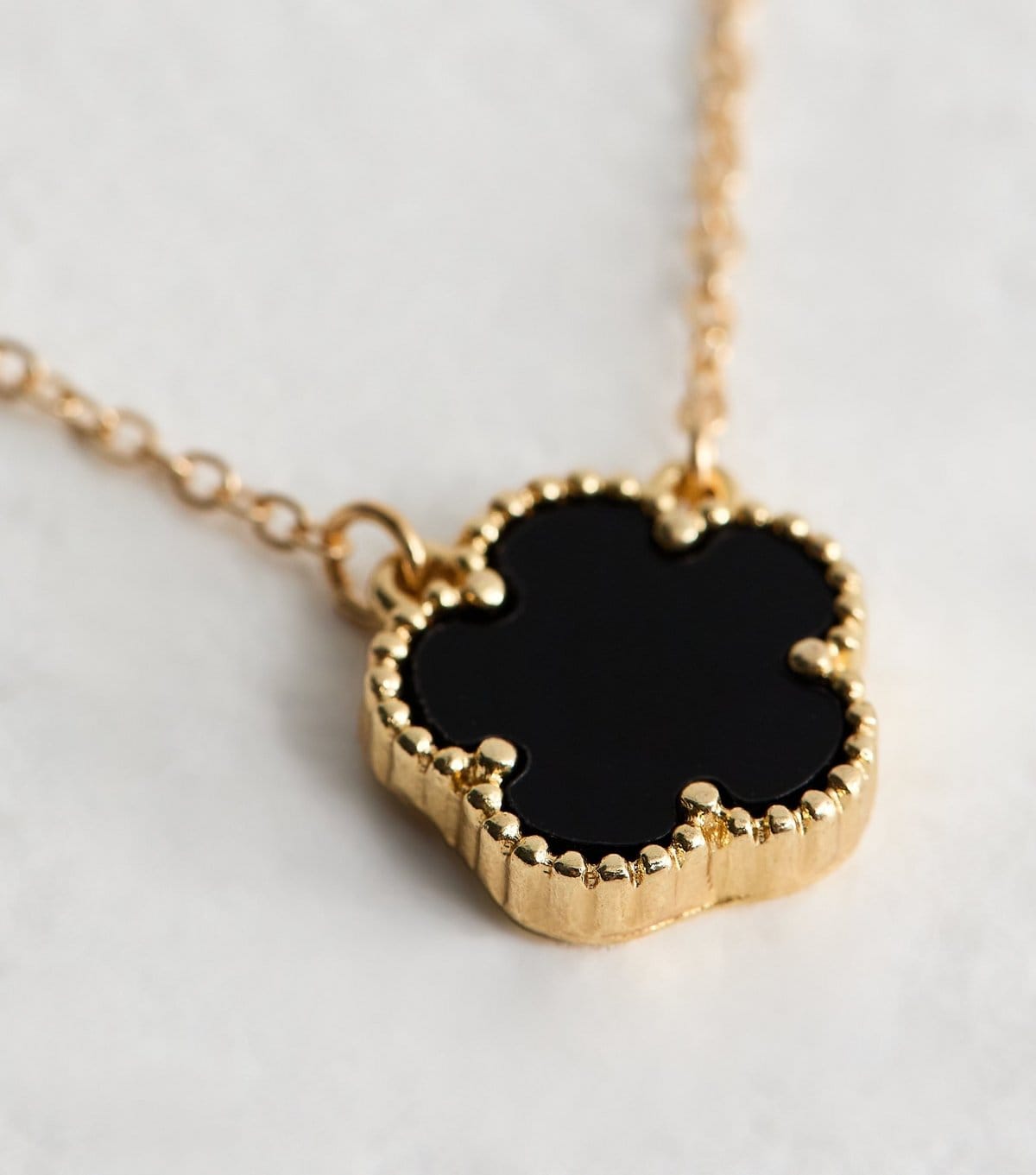 New Look Black Flower Fine Chain Necklace New Look - 4