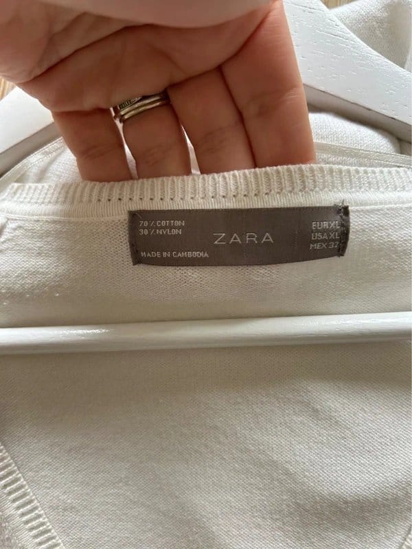ZARA White Knit Cardigan V Neck Button Up