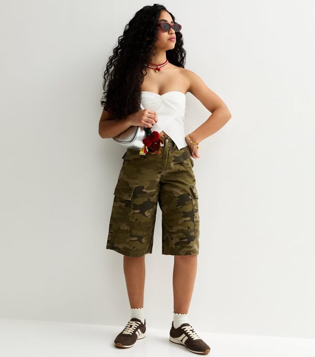 New Look Girls' White Crinkle Texture Gathered Front Bandeau Top New Look - 2