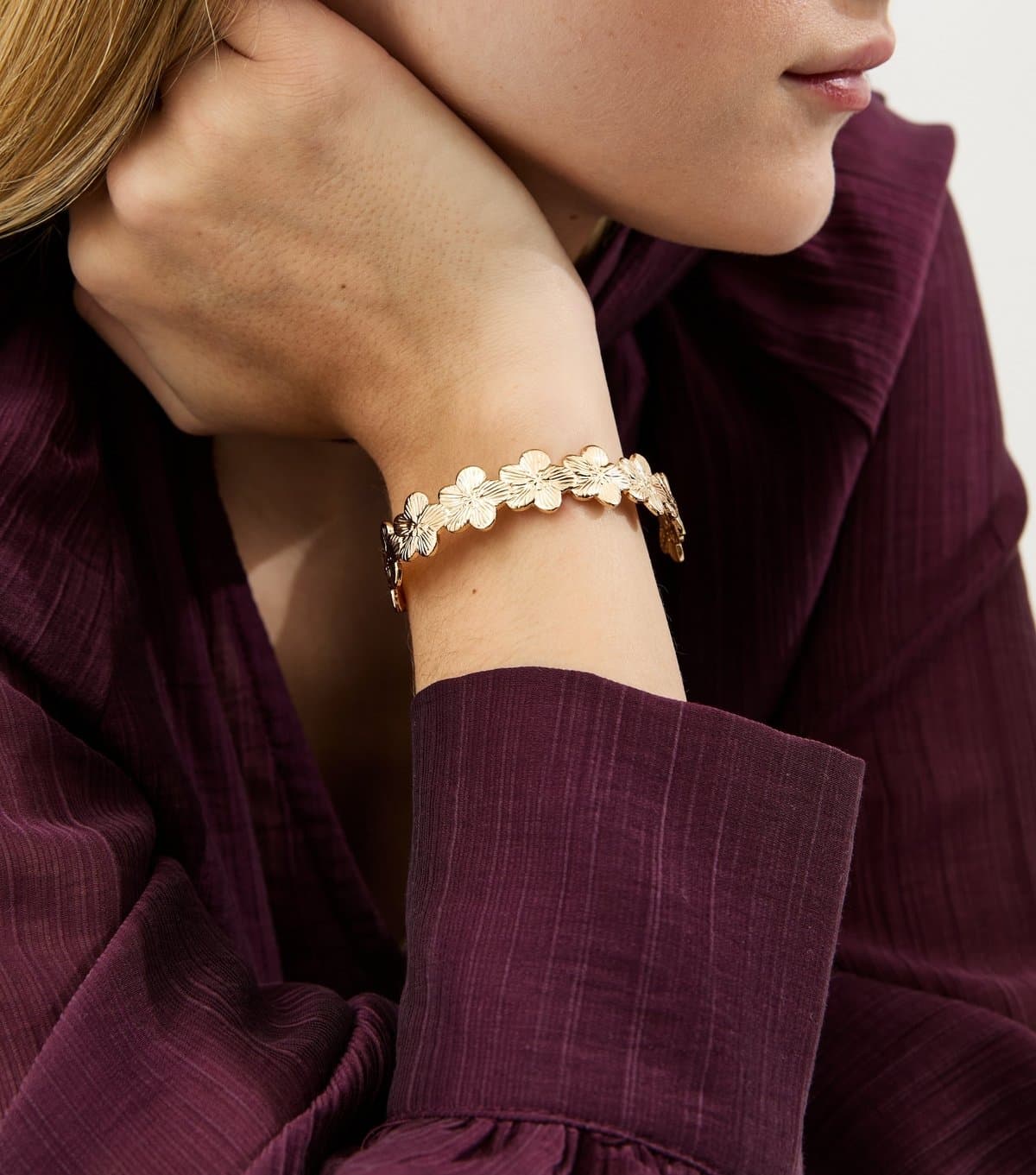 New Look New Look Gold Tone Textured Flower Cuff Bracelet