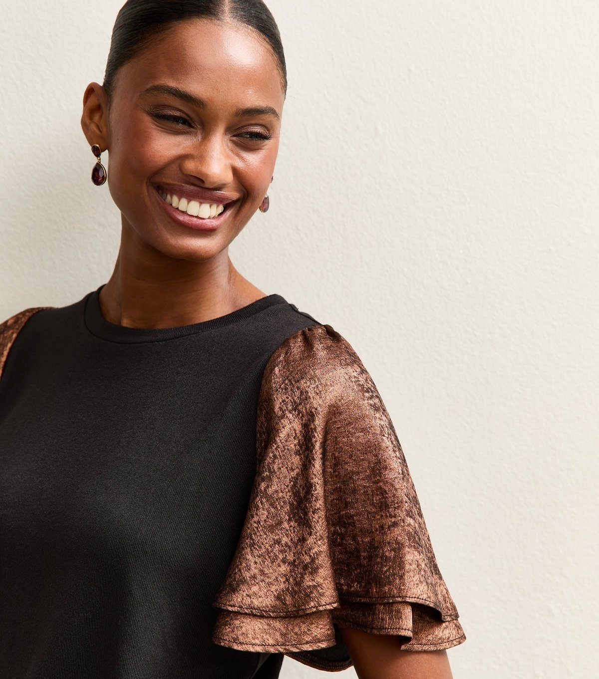 New Look Women's Dark Brown Soft Touch Metallic Flutter Sleeve Top New Look - 3