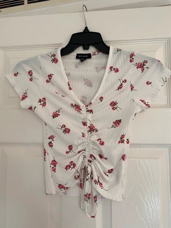 New Look Floral ruched top