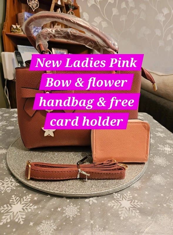 No Label Selling New Ladies Pink bow & flower charm handbag