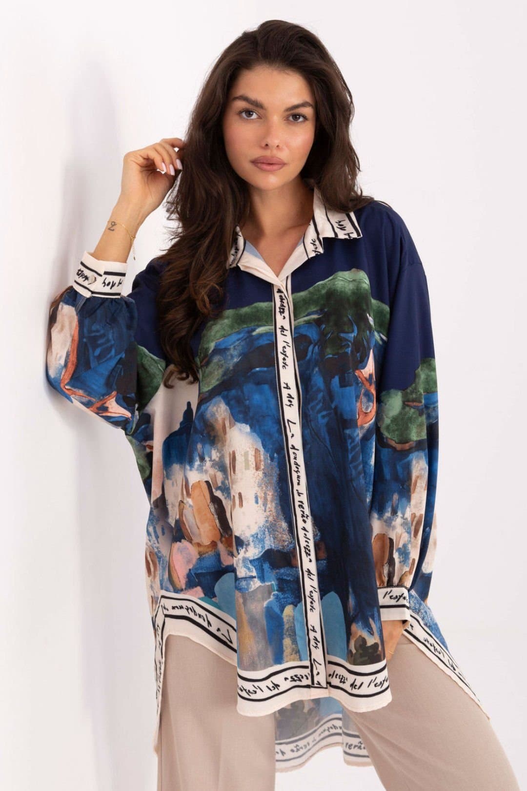 Love Lace Love Lace Women's Printed Long Sleeve Button Front Shirt in Blue