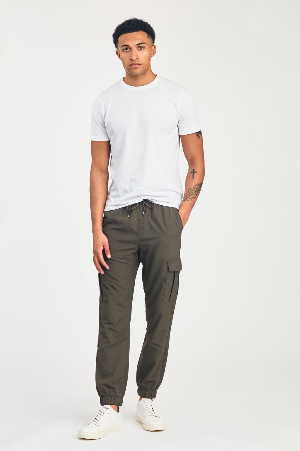 Tokyo Laundry Tokyo Laundry Men's Nylon Drawstring Cargo Trousers in Khaki - 4