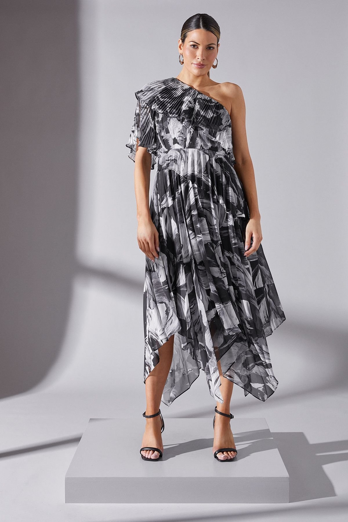 Wallis Wallis Women's Printed Asymmetric Pleated Midi Dress in Black - 2