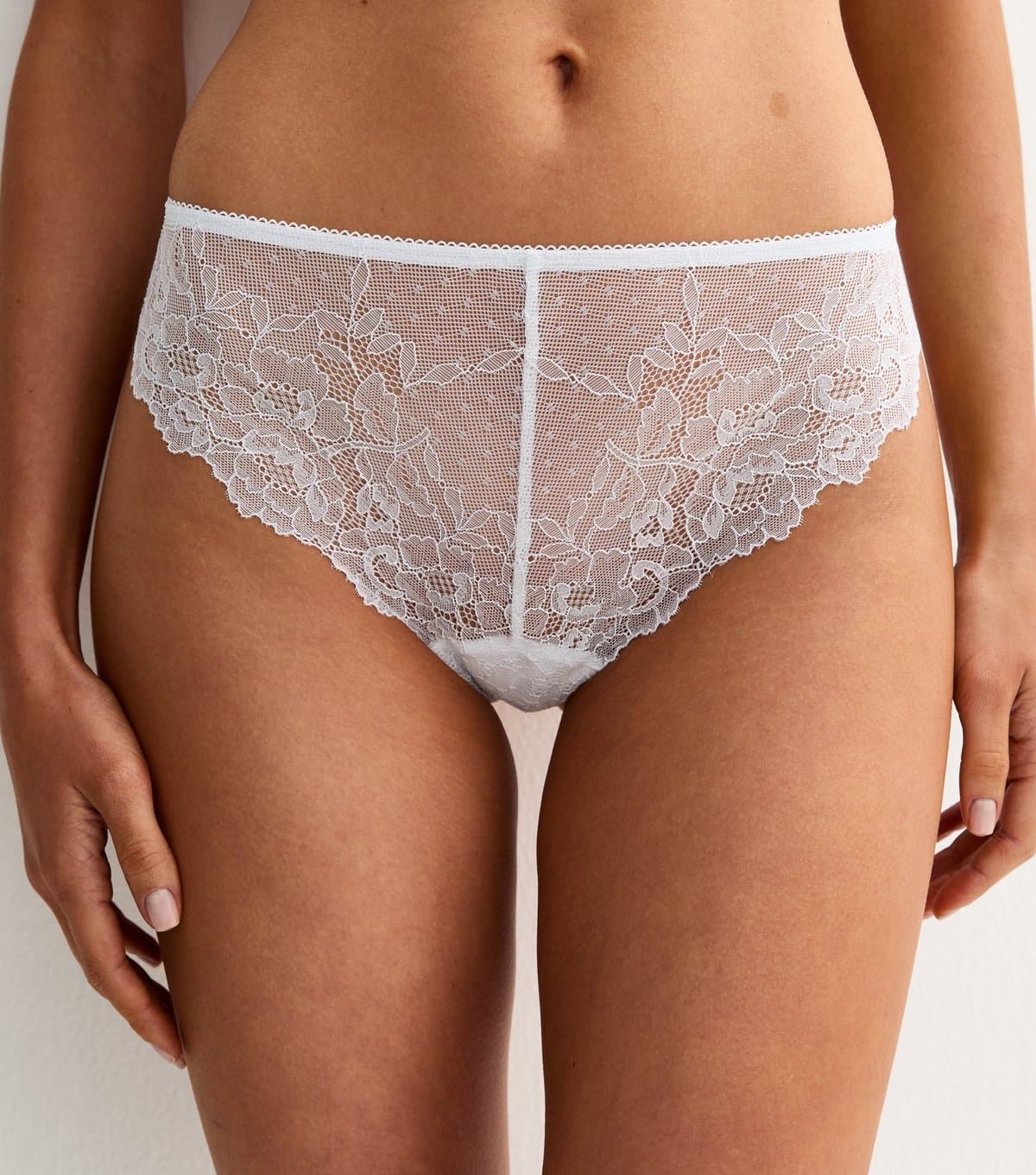 New Look Women's White Scalloped Lace Thong New Look