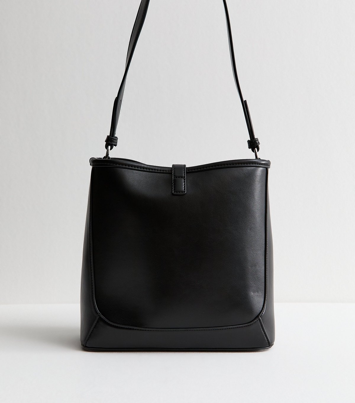 New Look Black Faux Suede Bucket Bucket Bag New Look - 4