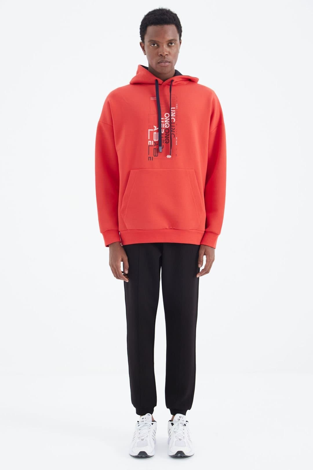 Tommy Life Tommy Life Men's Regular-Fit 3-Thread Fleece Sweatpants in Black