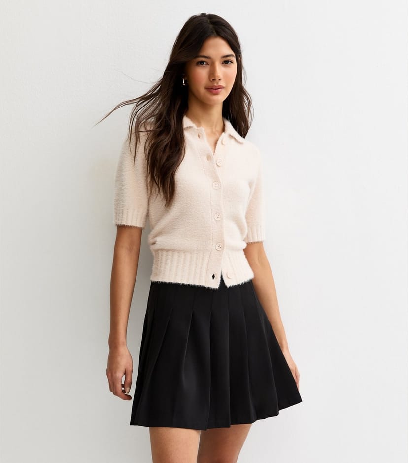 New Look Women's Black Pleated Crepe Mini Skirt New Look - 1