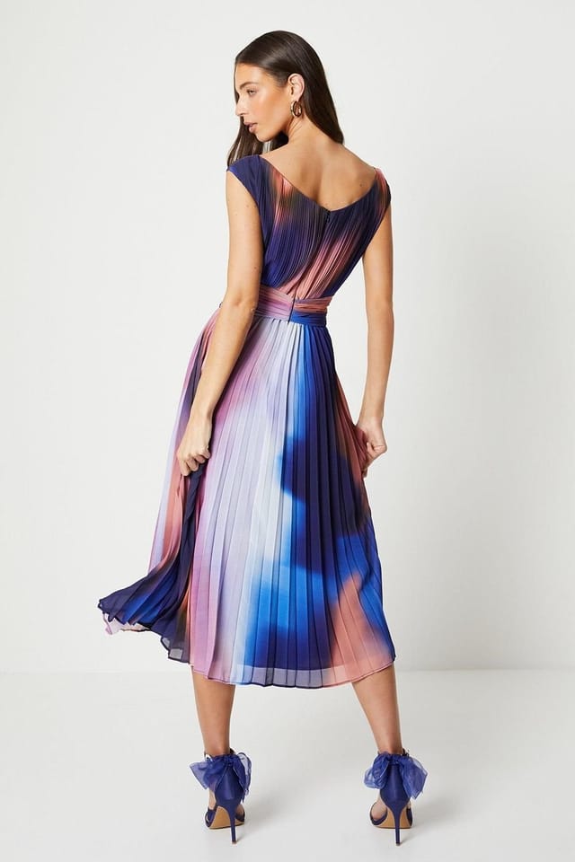 Coast Coast Women's Printed Pleated V Neck Midi Dress - 3