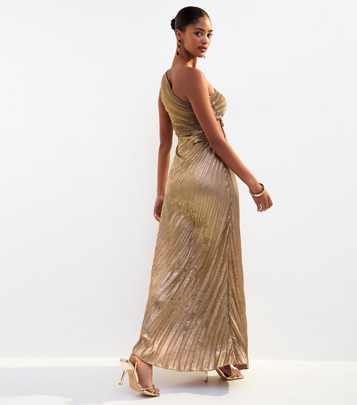 New Look Women's Gold Metallic Satin Pleated Maxi Dress New Look - 4