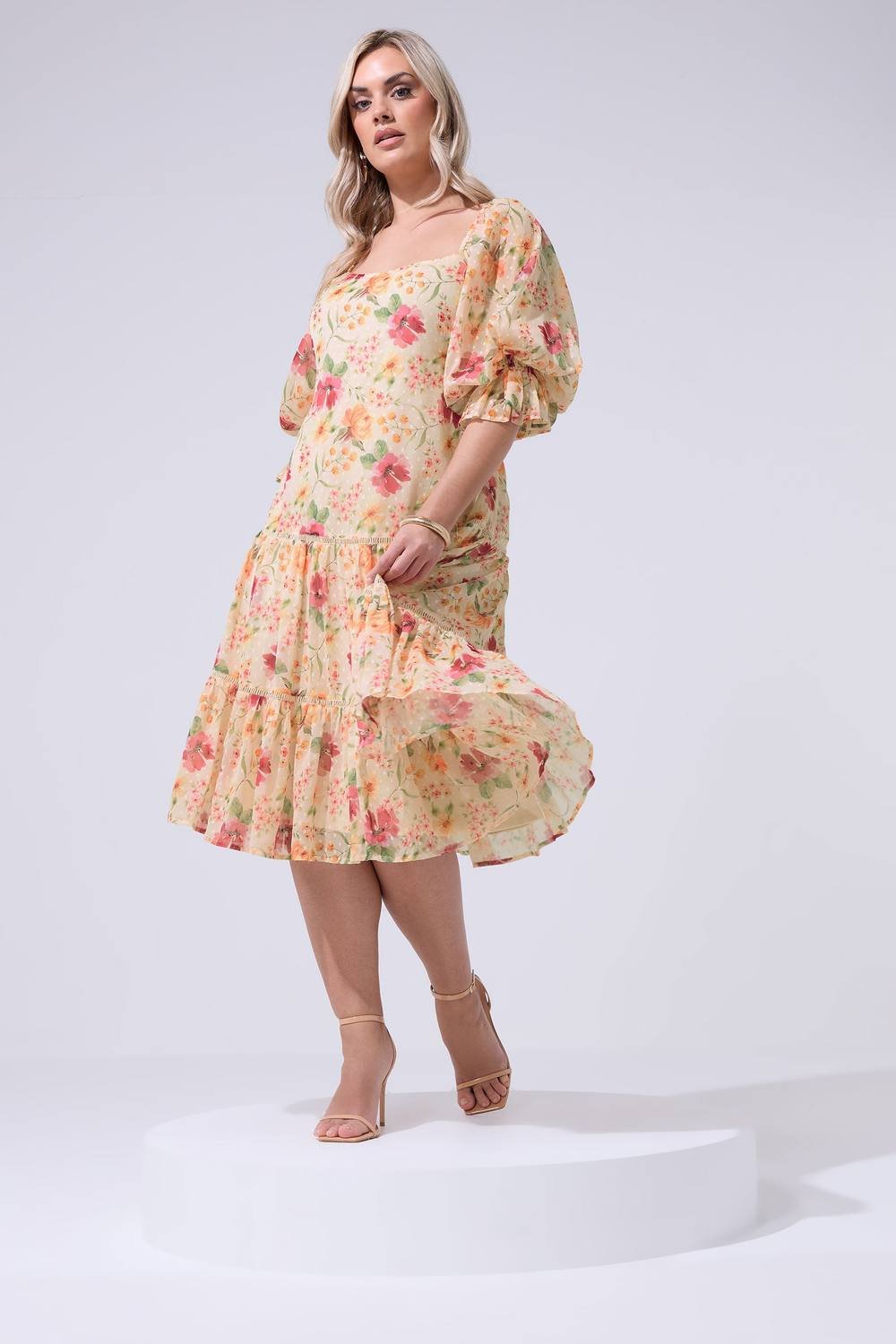 Yours Yours Women's Floral Midi Dress in Nude - 3