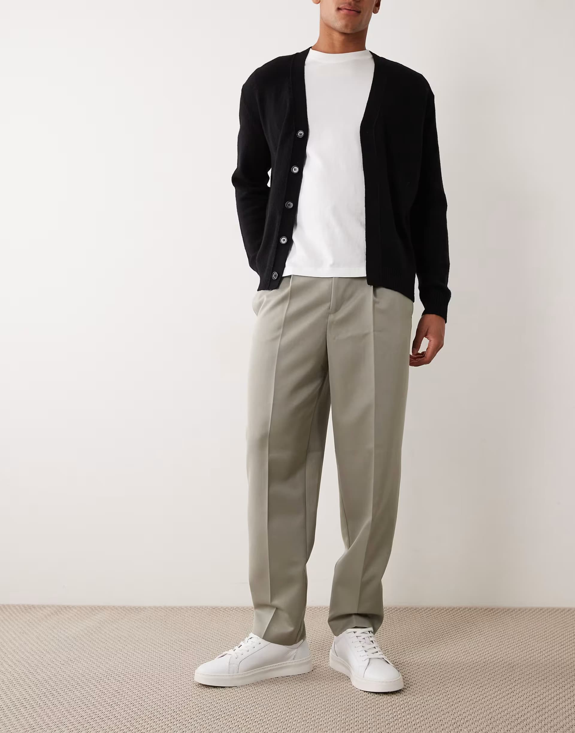 ASOS ASOS DESIGN smart pleated relaxed tapered trousers in sage green