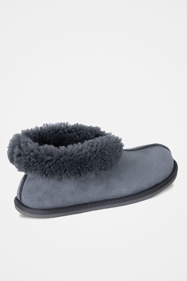 Celtic & Co Celtic & Co Men's Sheepskin Bootee Slippers in Mid Grey - 2