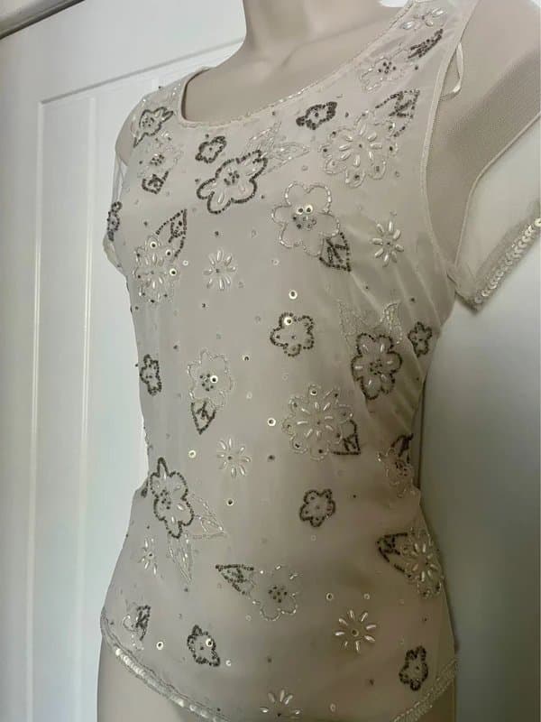 New Look Bnwt cream embellished mesh sleeve sequin t-shirt size 10