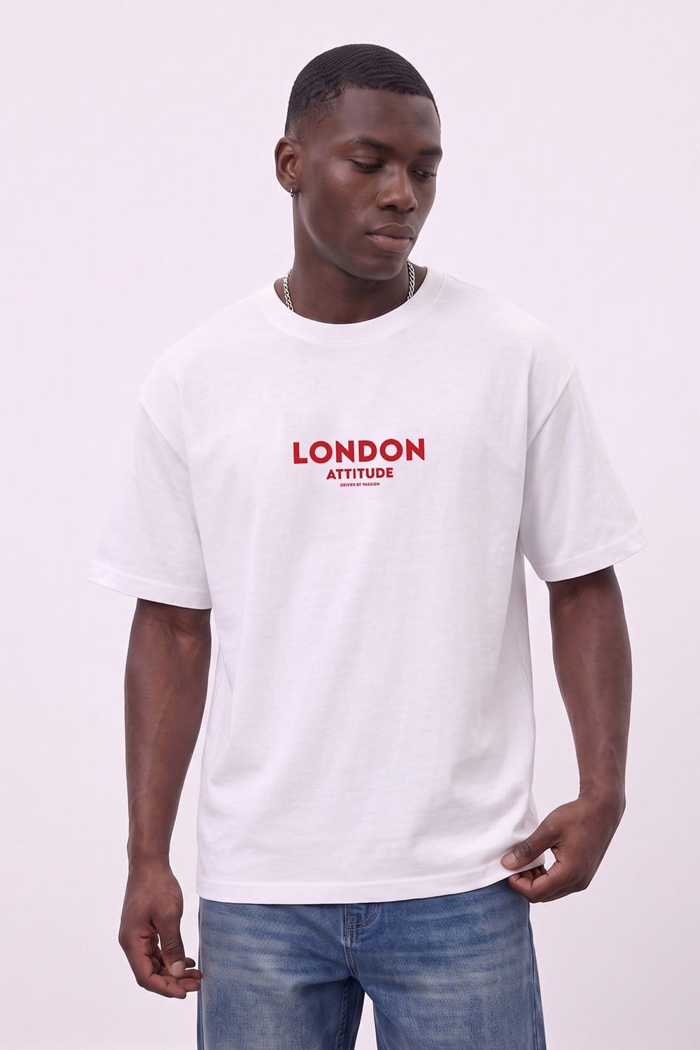 LONDON ATTITUDE LONDON ATTITUDE Men's Athletics Premium Graphic T-Shirt Printed in White - 4