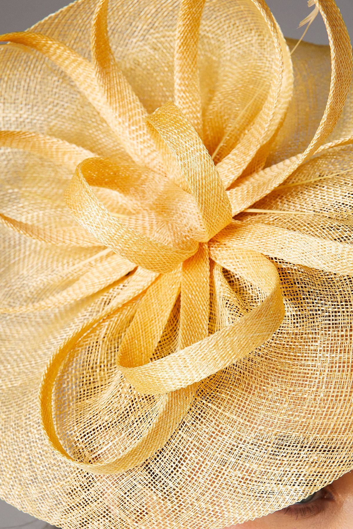 Coast Coast Women's Loop & Feather Upturn Disc Fascinator in Lemon - 3