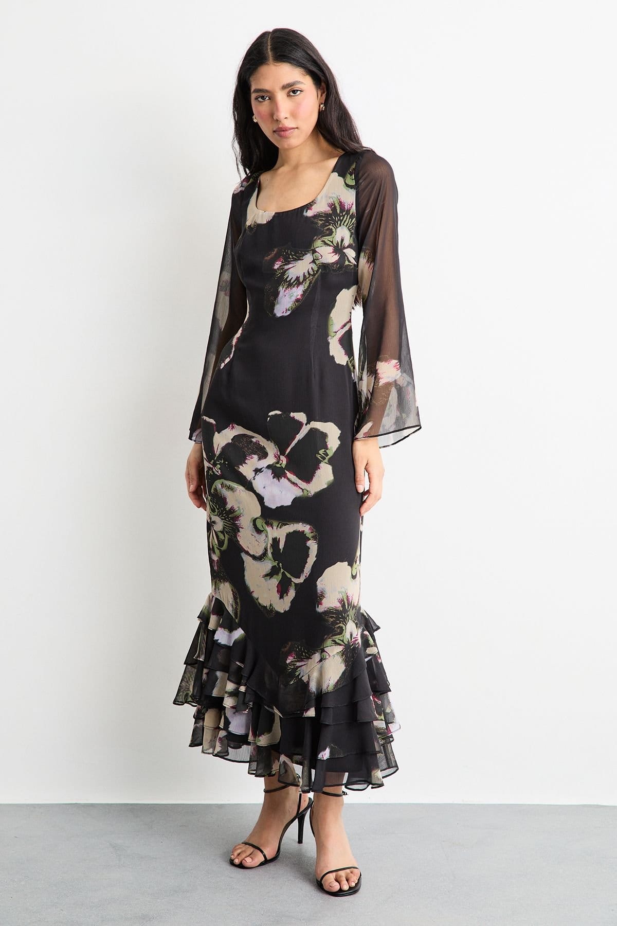 Warehouse Warehouse Women's Printed Scoop Neck Ruffle Hem Midi Dress in Floral - 4