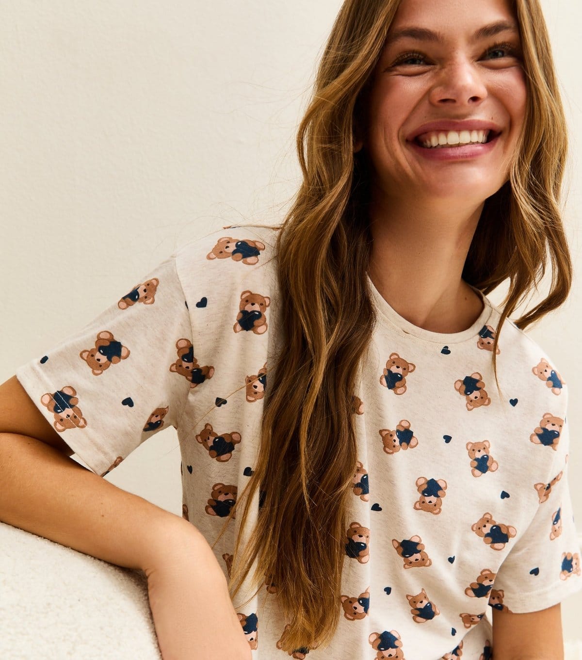 New Look Women's Cream Teddy Pattern Short Sleeve Top and Trouser Pyjama Set New Look - 4
