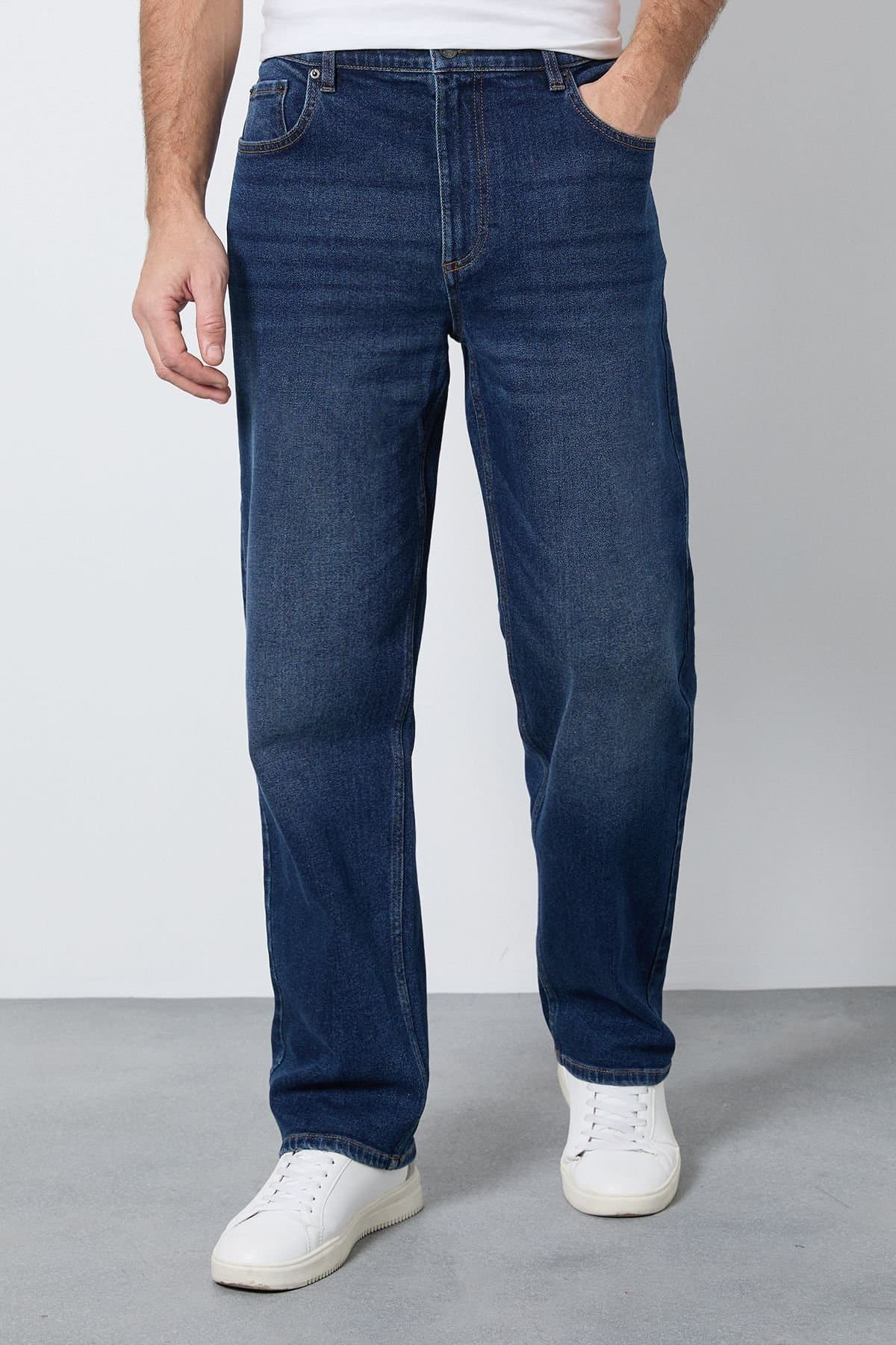 Burton Burton Men's Dark Wash Stretch Regular Straight Fit Jeans in Dark Blue