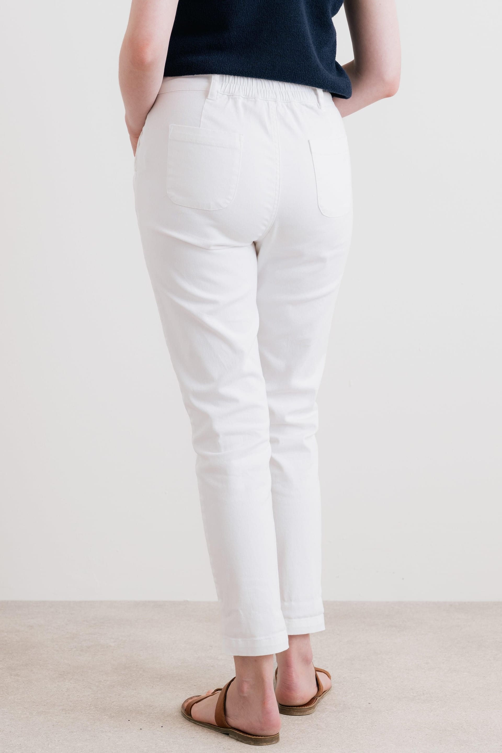 Lily & Me Lily & Me Women's Breaker Stretch Twill Trousers in White - 4