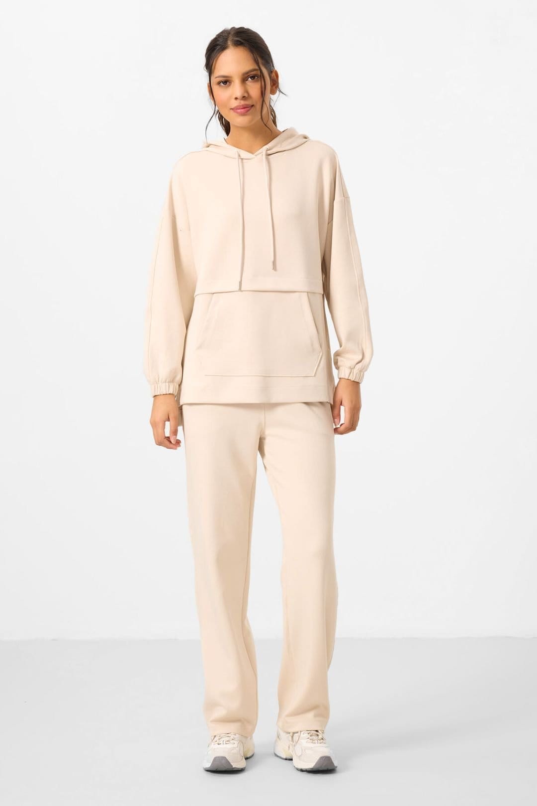 Tommy Life Tommy Life Women's Oversized Hooded Sweatshirt & Wide-Leg Pants Set in Beige - 4