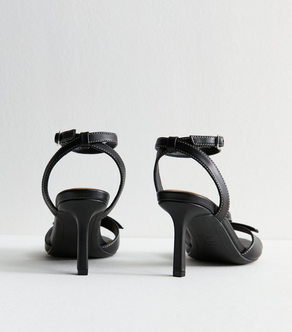 New Look Women's Black Faux Leather Contrast Stitch Bow Strap Sandals New Look - 4