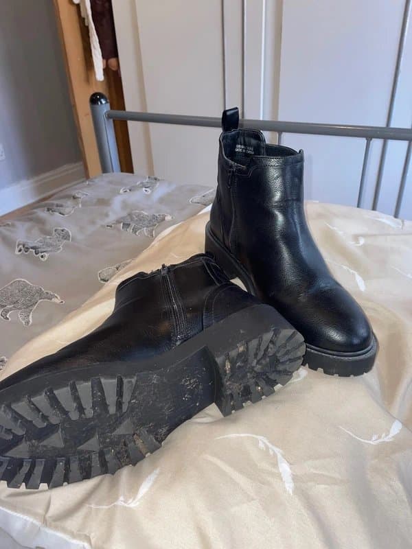 New Look Black boots